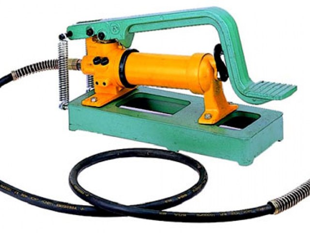 Chan-bom-thuy-luc CFP-800-1