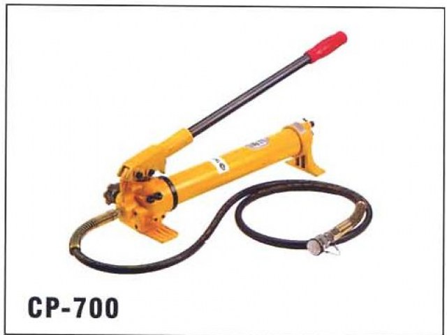 Tay-bom-thuy-luc TAC CP-700