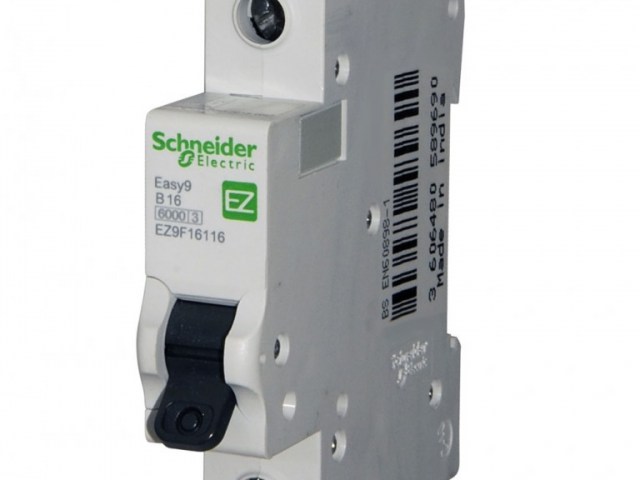 MCB EZ9F34110, Schneider Easy 1P 10A 4.5KA 230/ 400V