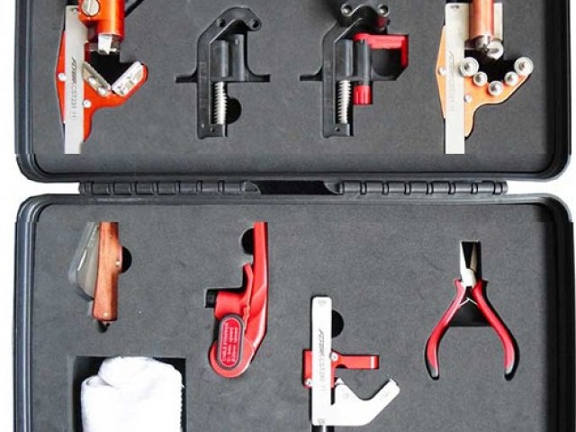 bo-dung-cu-boc-tach-vo-cap-dien-kort fl-135