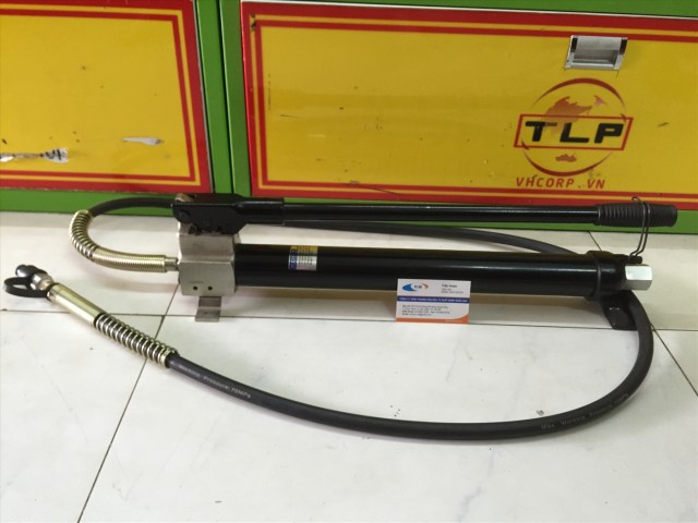 Bom-tay-thuy-luc KORT HP-700A