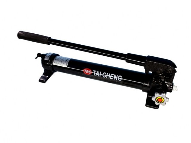 Tay-bom-thuy-luc-Taicheng CP-700